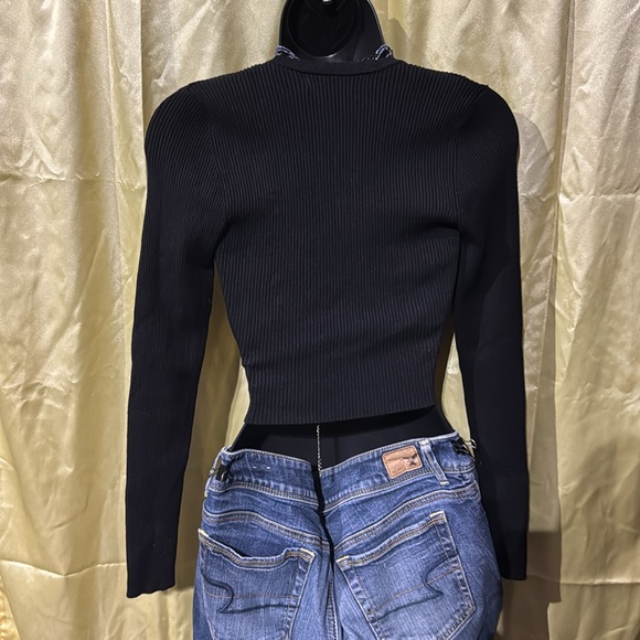 Forever 21 Long Sleeve Black Wrap Top W/Deep V - Size Medium - Picture 3 of 5